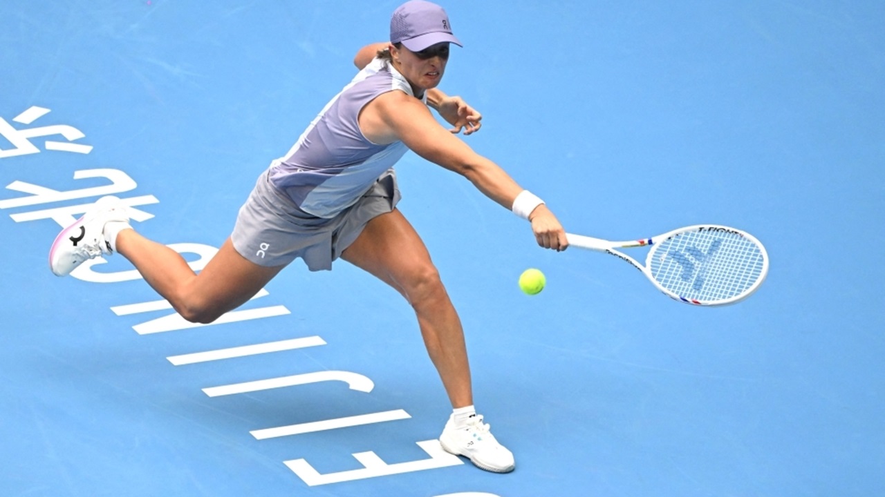 Iga Swiatek Tak Berlama-Lama Loncati Rintangan Pertama Di Beijing