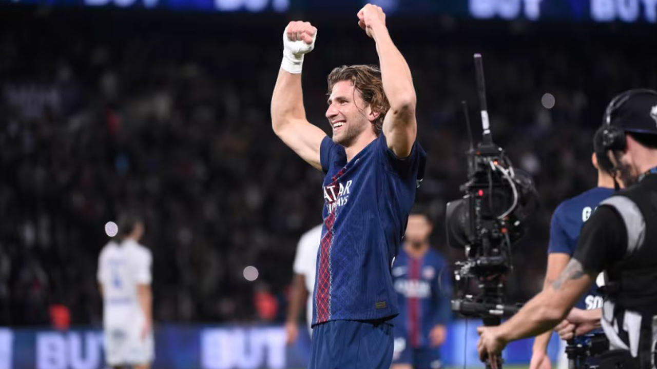 Bahagianya Illia Zabarnyi Bantu PSG Kalahkan Auxerre