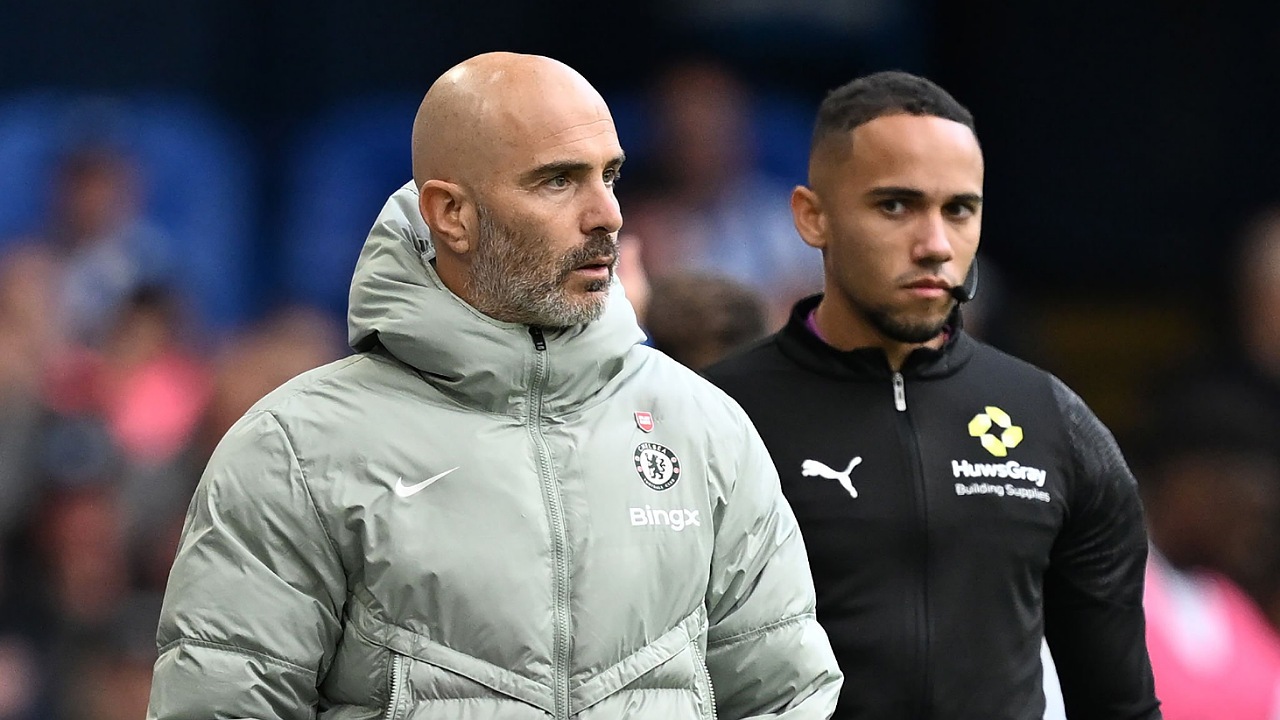 Enzo Maresca Bantah Ada Tekanan Usai Bos Chelsea Masuk Ruang Ganti