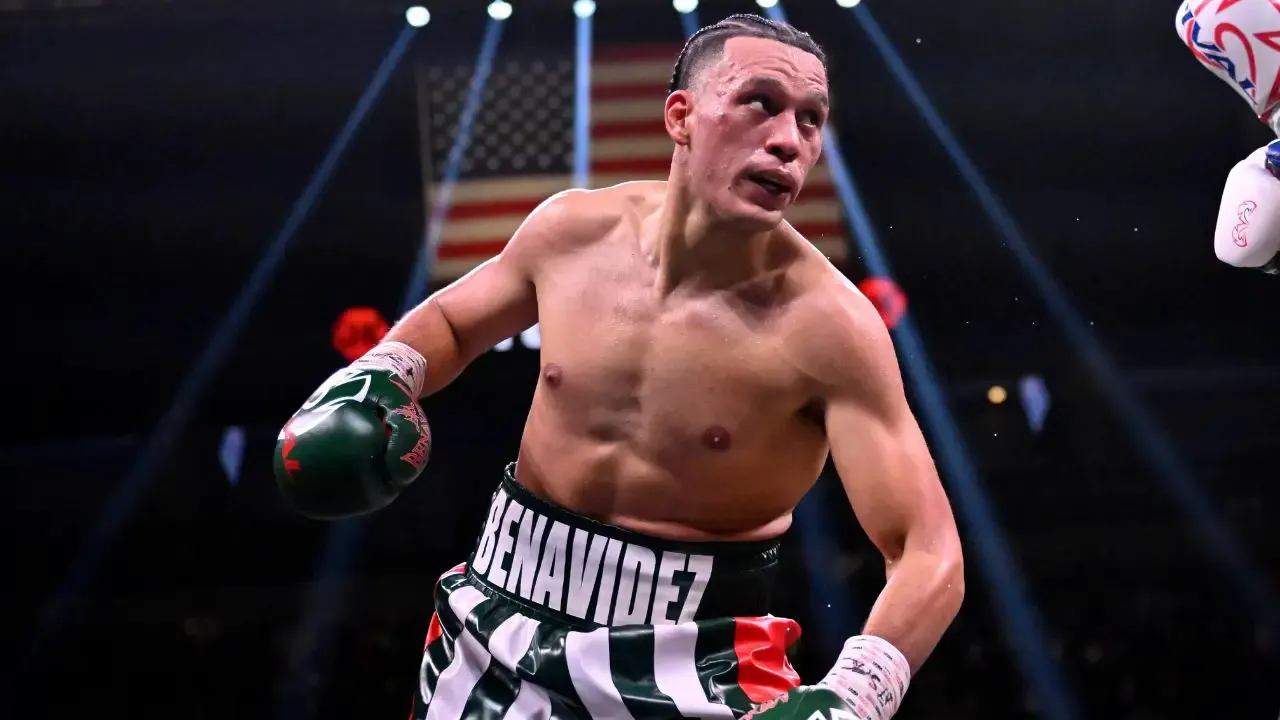 Bagi David Benavidez, ini kesempatan lain untuk menepati janji untuk menghadapi semua lawan — bukan mengejar bayaran mudah. (Foto: Fight TV)