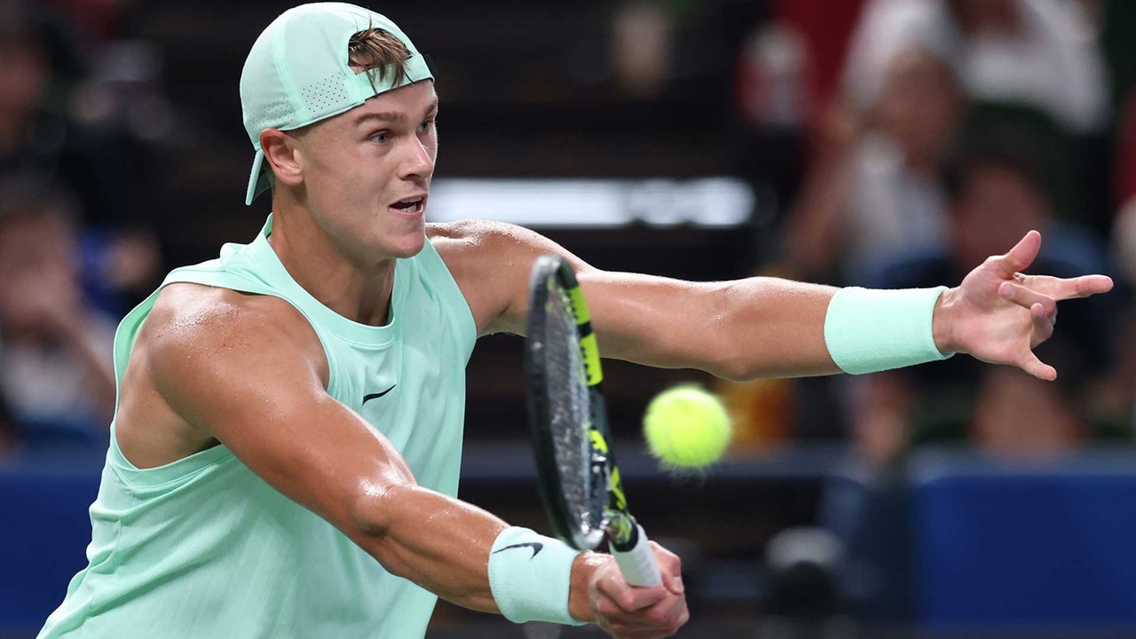 Holger Rune Banting Tulang Demi Melangkah Ke Perempatfinal Di Shanghai