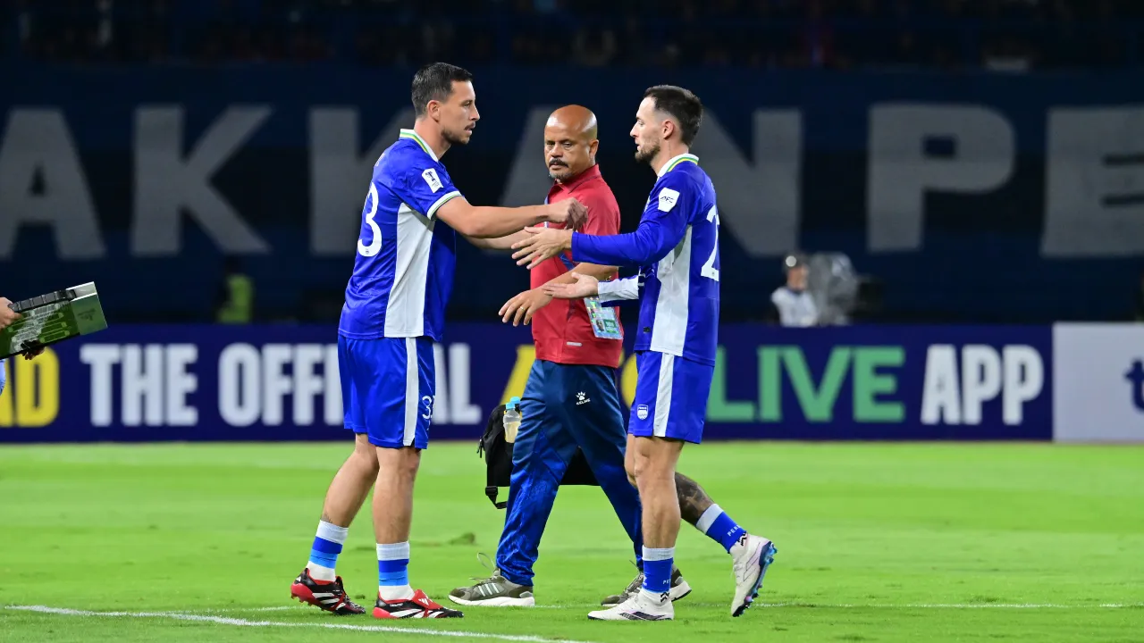 Dua pemain Persib yang membela Timnas Indonesia, Thom Haye dan Marc Klok. Foto: 2025 Asian Football Confederation (AFC)