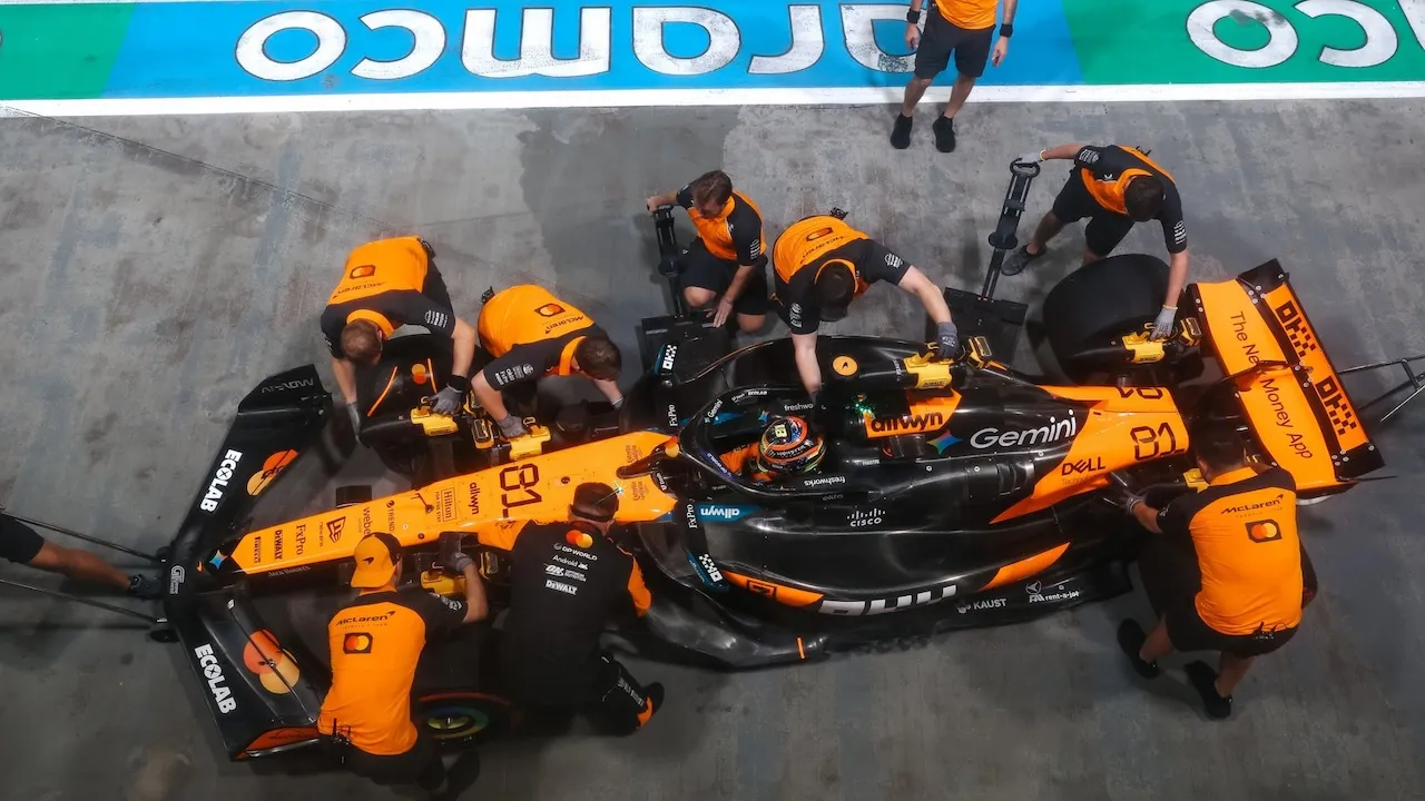 Guenther Steiner Ungkap Penyebab Pit Stop Lambat McLaren
