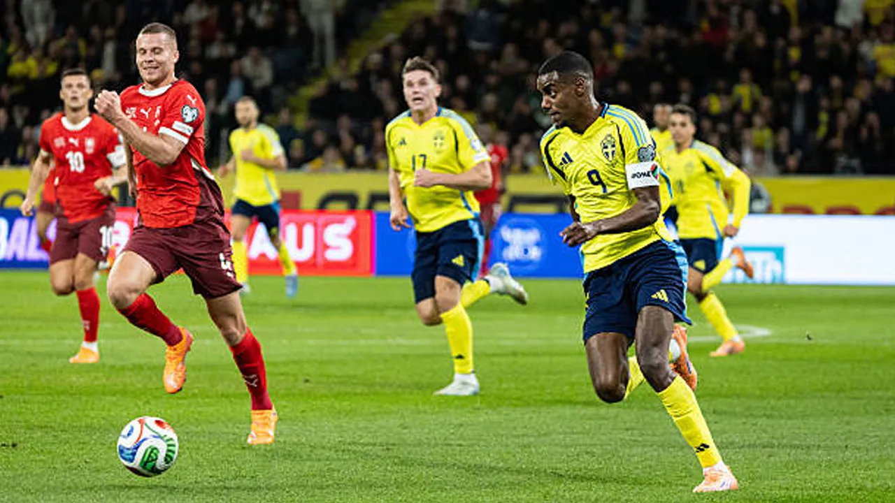 Swedia Kalah dari Swiss, Alexander Isak Main 90 Menit Penuh