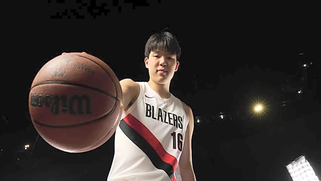 Yang Hansen Girang Bisa Bermain Melawan Stephen Curry