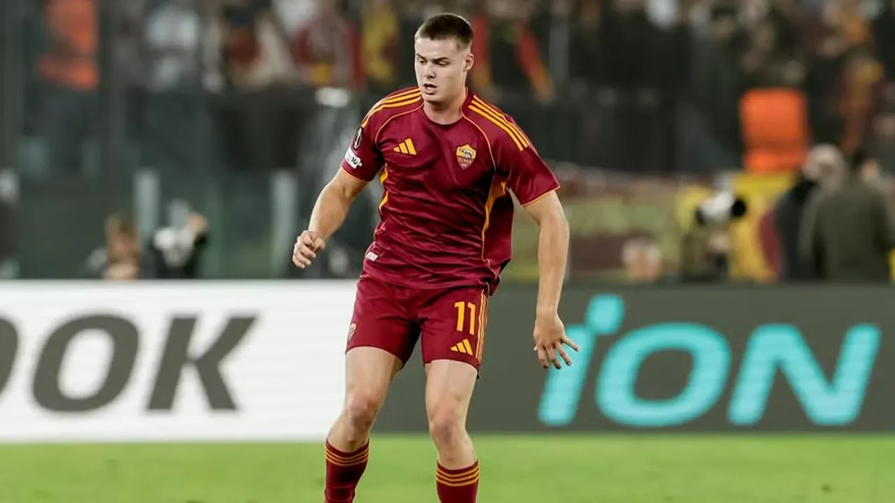 Gol Belum Datang, Senyum Evan Ferguson Tetap Lebar di Roma