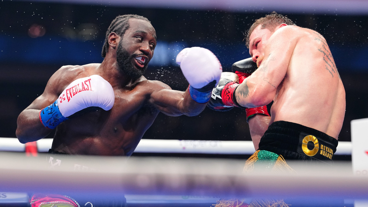 Pelatih Terence Crawford Nilai Kemenangan atas Canelo “Pekerjaan Mudah”