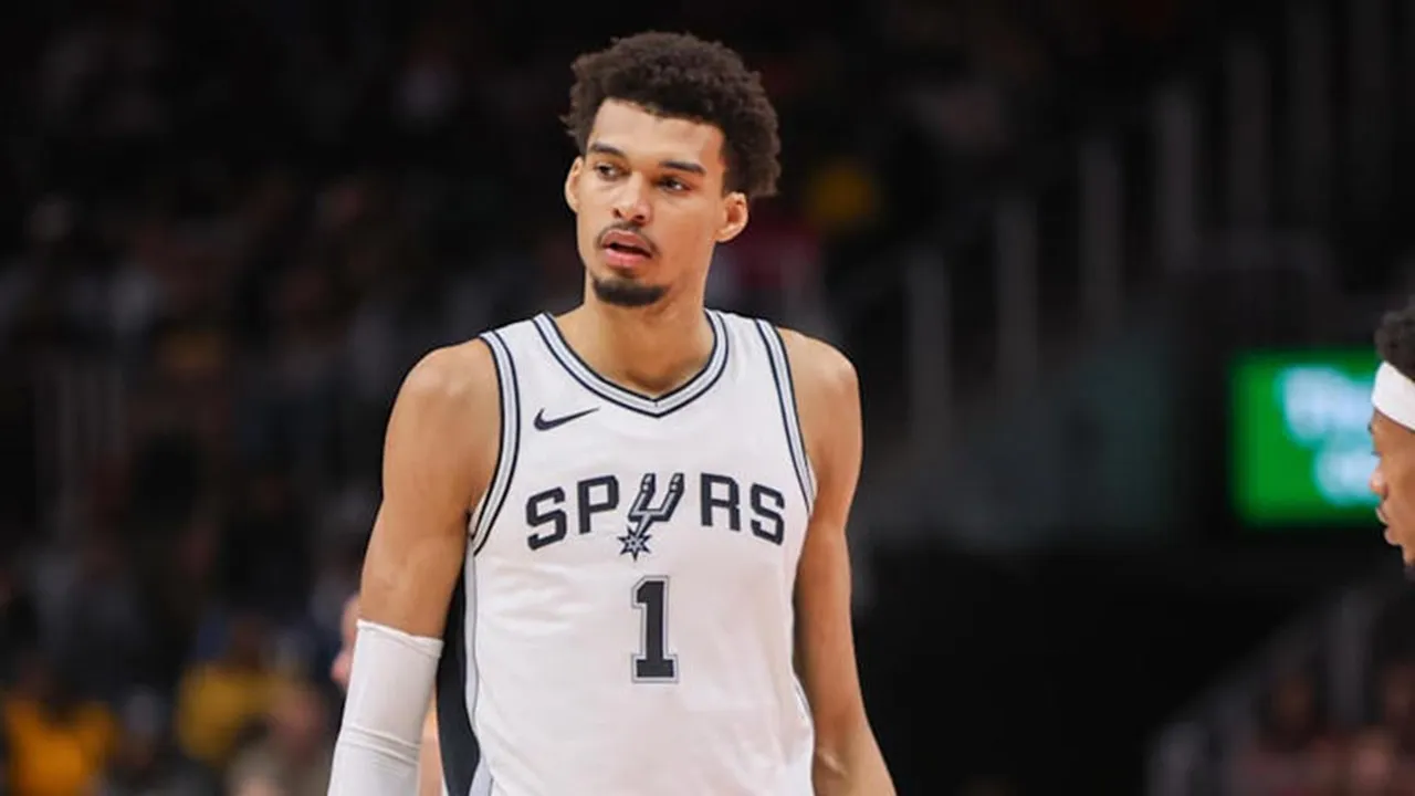 Spurs Dinilai Tidak Jujur tentang Tinggi Badan Victor Wembanyama