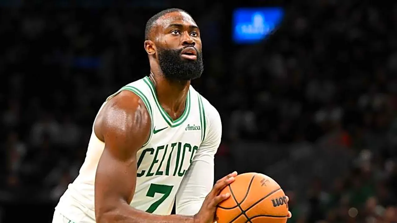 Jaylen Brown Tinggalkan Pertandingan karena Alami Cedera