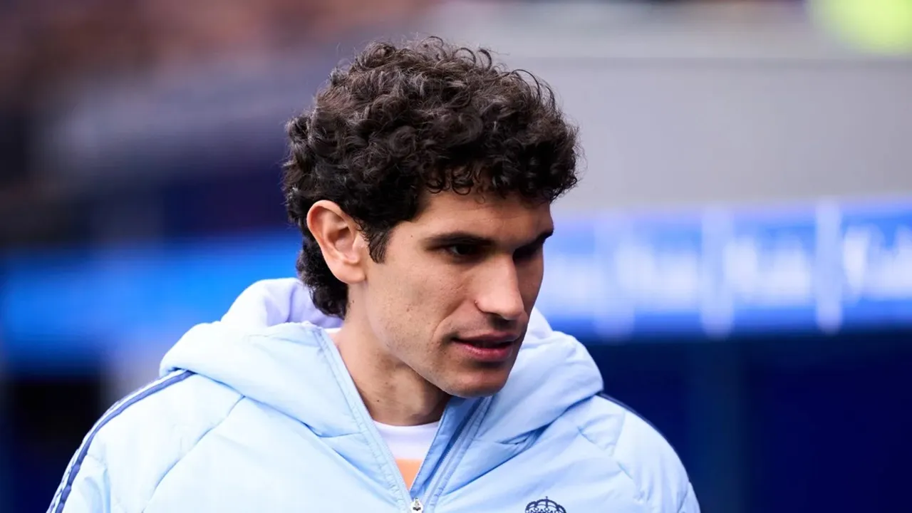 Jesus Vallejo Sempat Menolak Tawaran Atletico Madrid