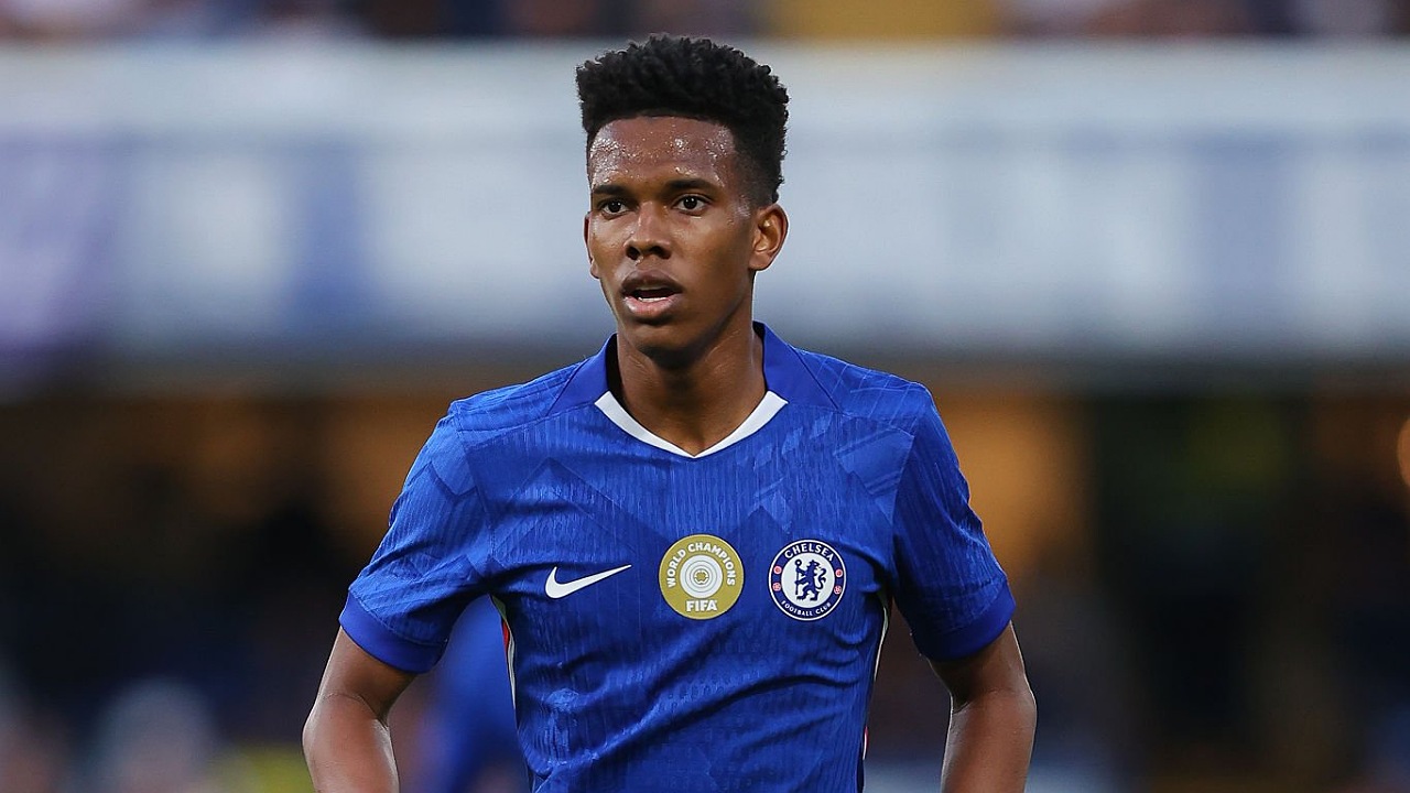 Pat Nevin Bandingkan Estevao Willian dengan Eden Hazard di Chelsea