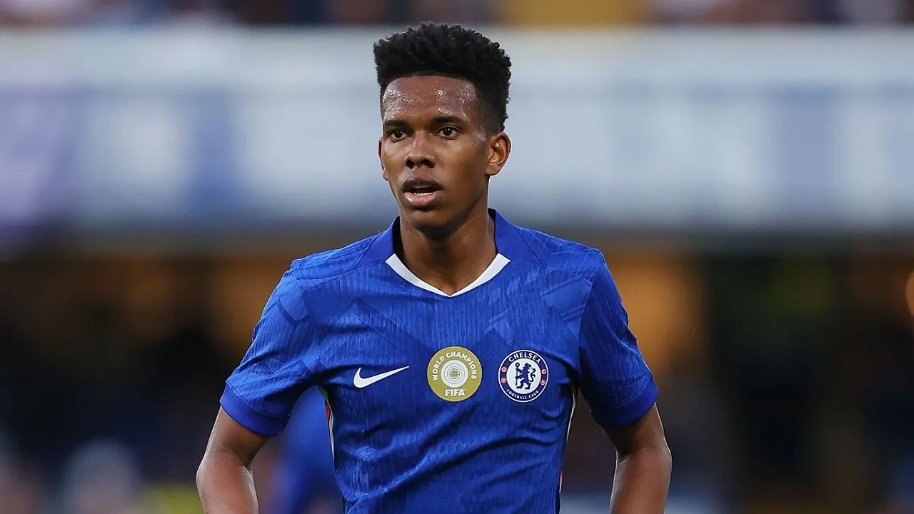 Pat Nevin Bandingkan Estevao Willian dengan Eden Hazard di Chelsea