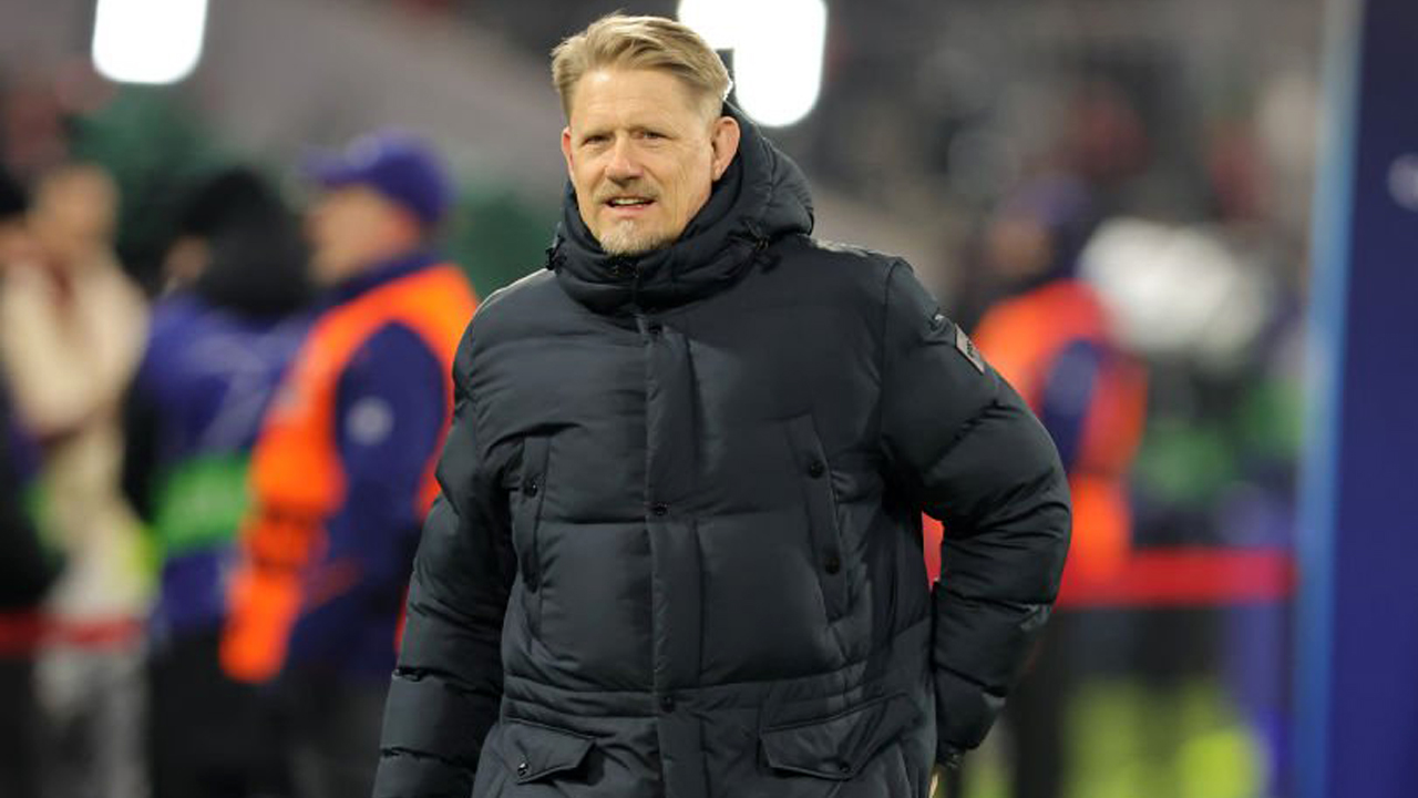 Peter Schmeichel Kritik Keputusan MU Lepas Dua Pemain ini ke Napoli