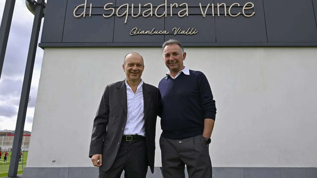 Maurizio Scanavino (kiri) segera tinggalkan Juventus (Image: Juventus)
