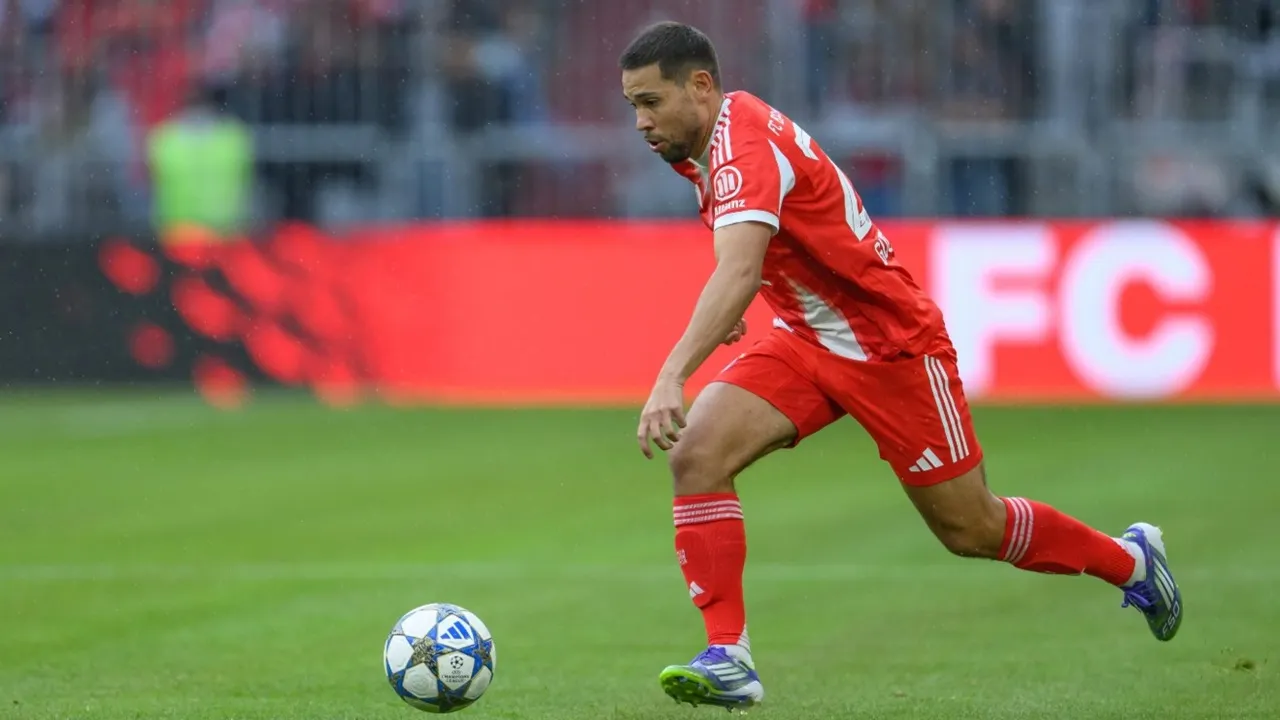 Raphael Guerreiro (Sumber: Christian Kaspar-Bartke/Getty Images)