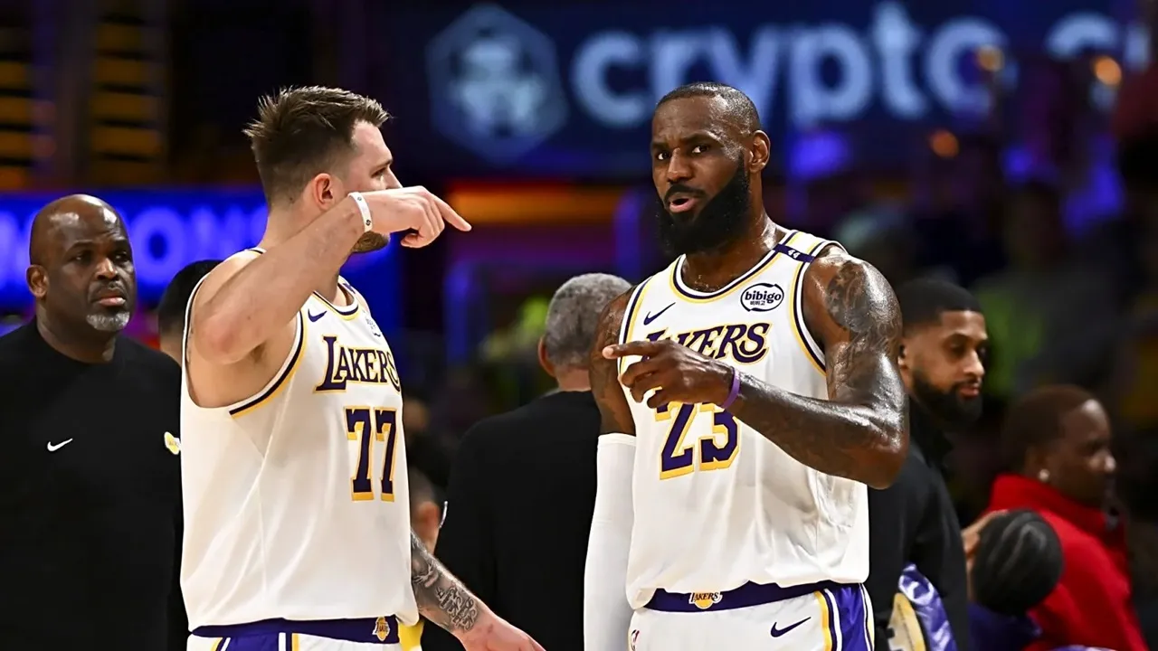 Luka Doncic Nikmati Bermain Bersama LeBron James di Musim 2025-2026