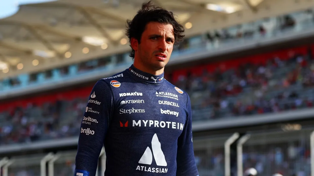Carlos Sainz Terkena Hukuman Penalti Usai Tabrakan dengan Antonelli