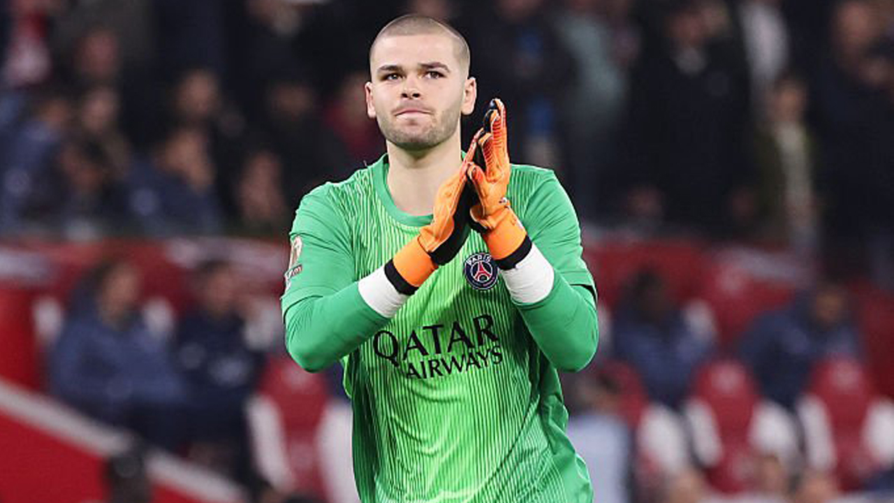 Luis Enrique Puas dengan Performa Lucas Chevalier di PSG