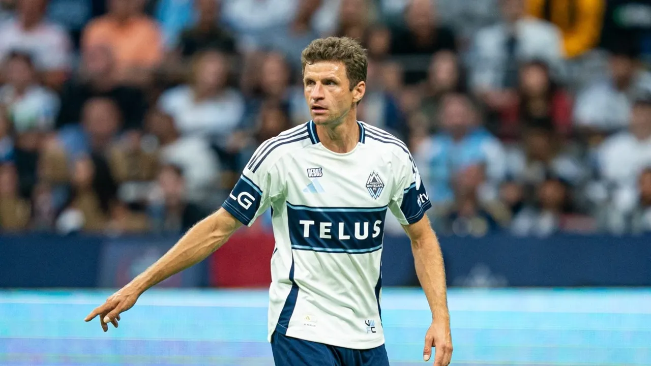 Thomas Muller Mempertimbangkan untuk Pindah ke Barcelona