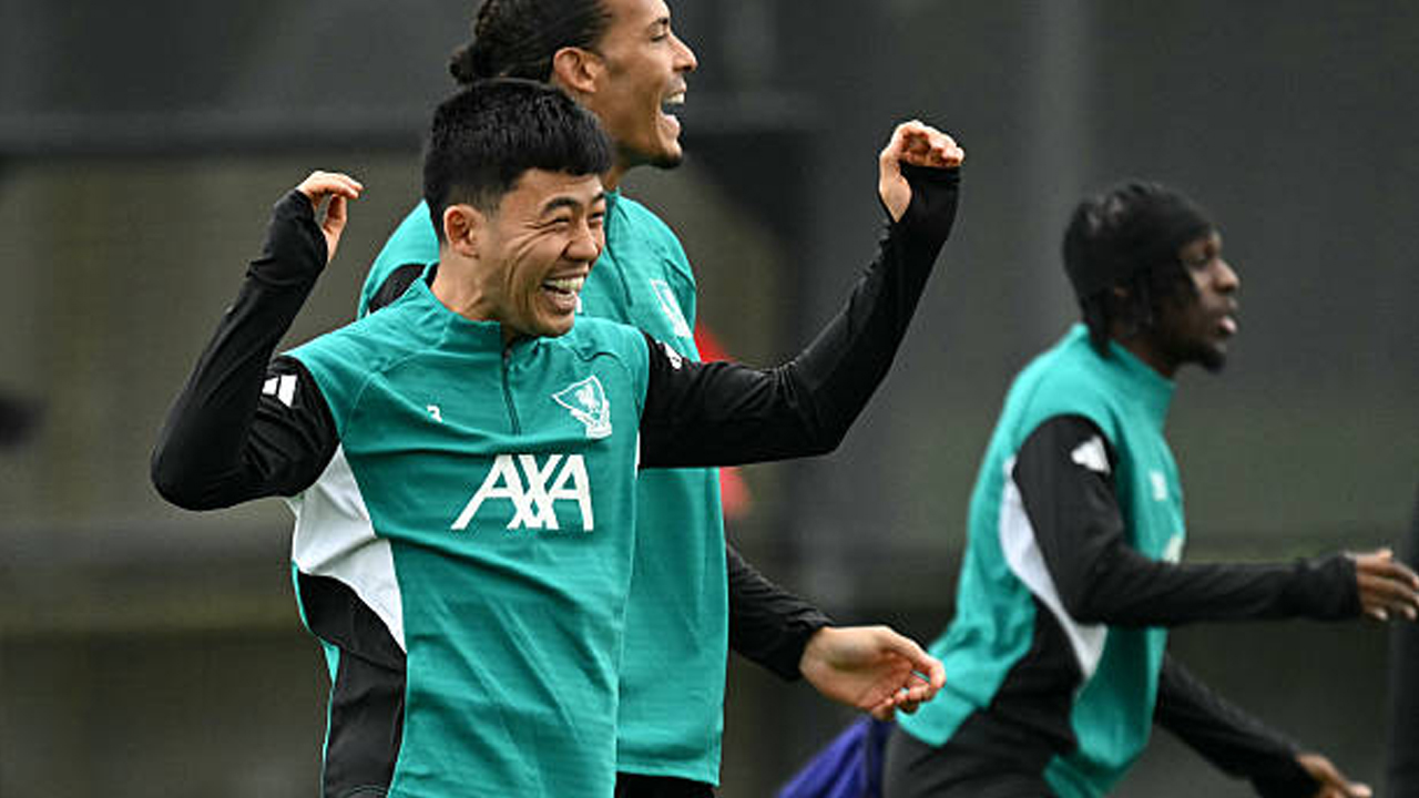 Bawa Energi Positif di Skuat Liverpool, Wataru Endo Kembali Berlatih