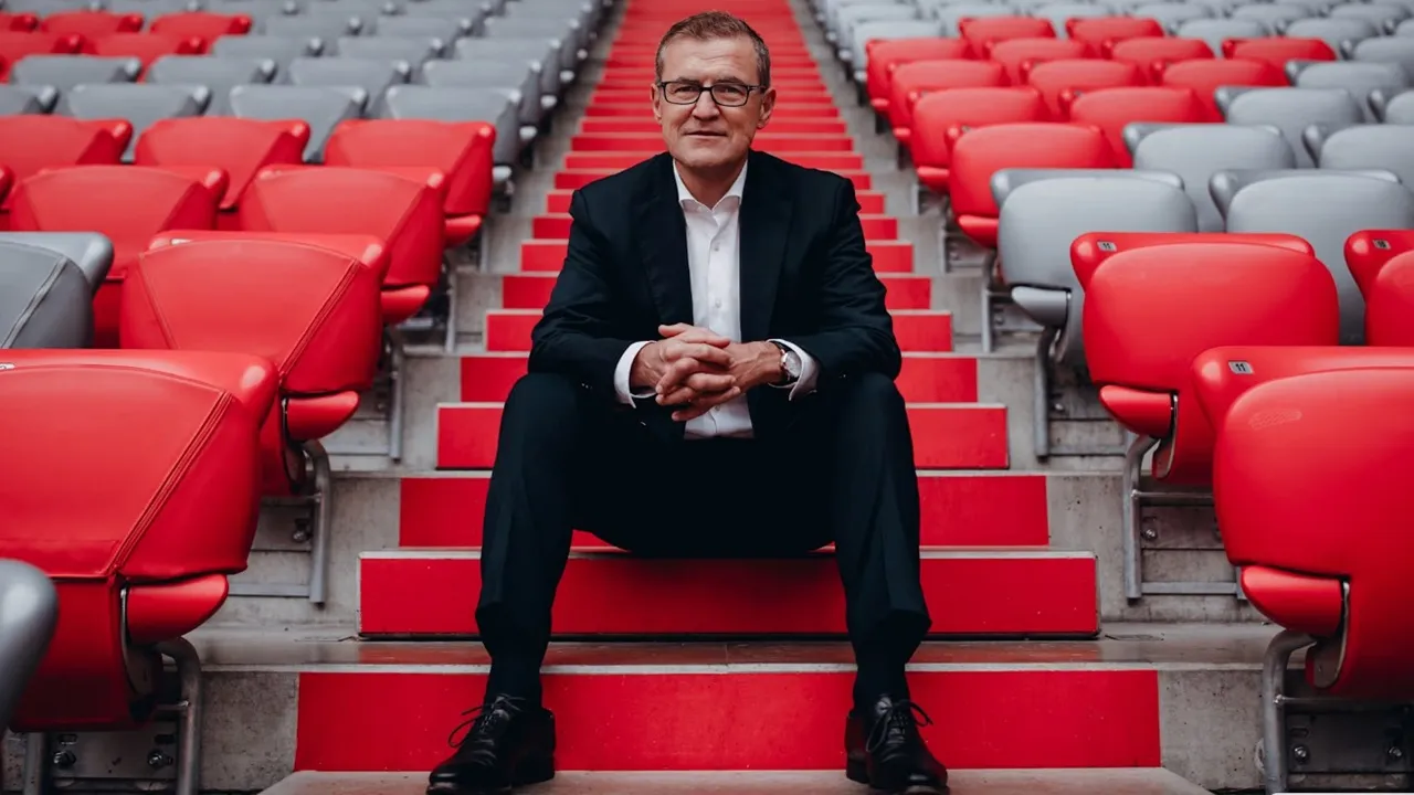 Jan-Christian Dreesen (Sumber: fcbayern.com/)