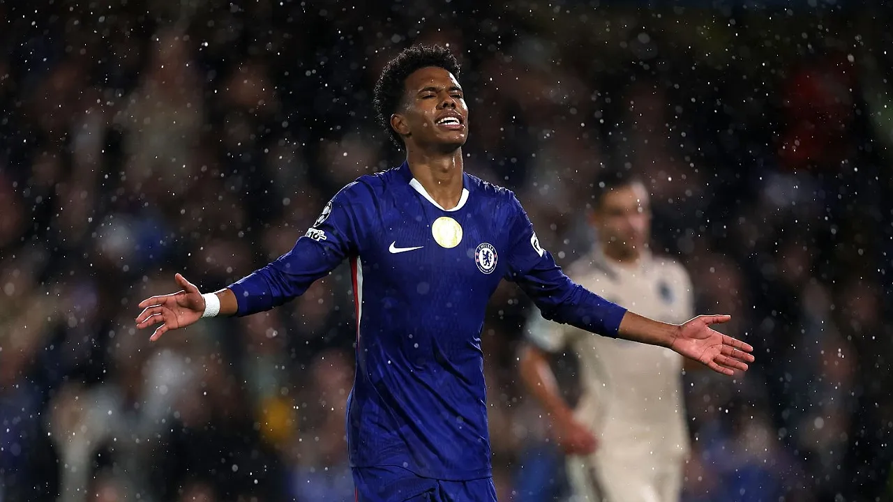 Estevao Willian Dibandingkan dengan Neymar Usai Cetak Gol di Liga Champions