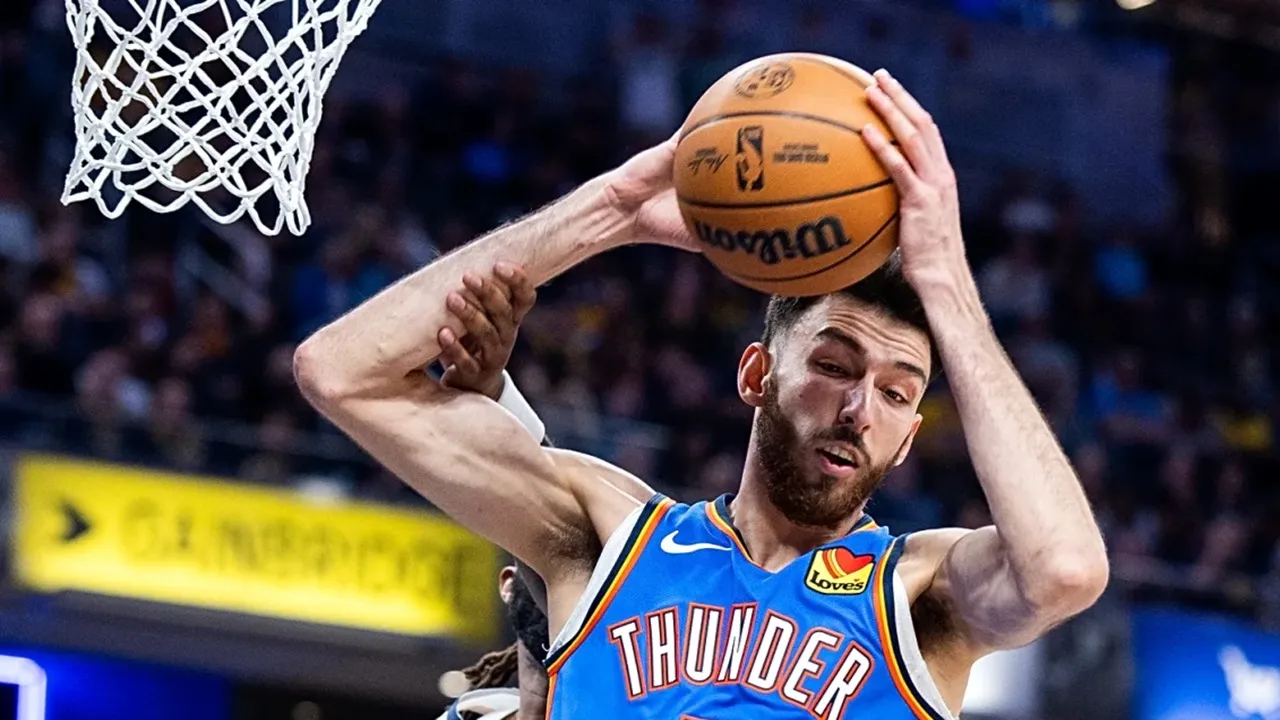Chet Holmgren Bermain Cemerlang untuk Antarkan Thunder Libas Hawks