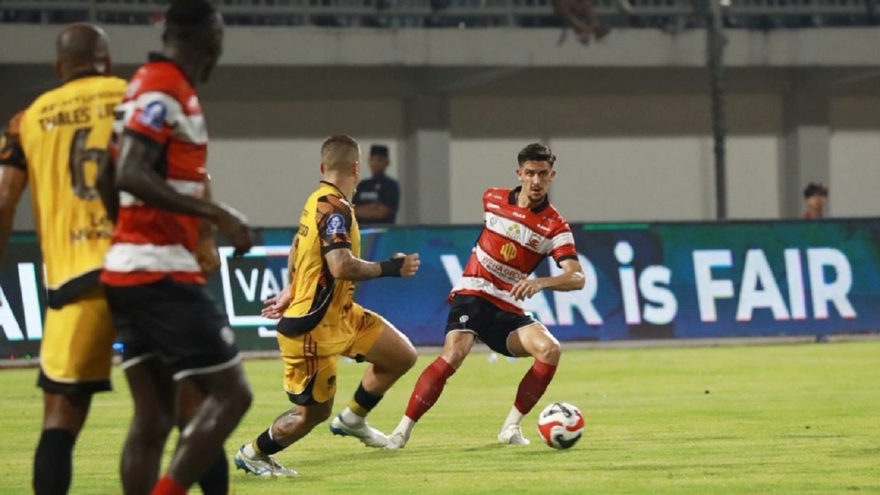 Madura United Belum Jua Menang di Kandang Sendiri, Alfredo Vera Bingung