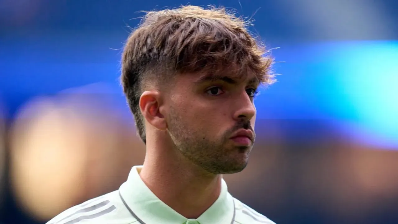 Raul Asencio Sindir Lamine Yamal Usai Menangkan El Clasico