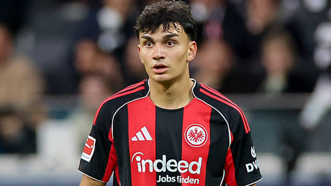 Tottenham Serius Pantau Penampilan Can Uzun di Eintracht Frankfurt