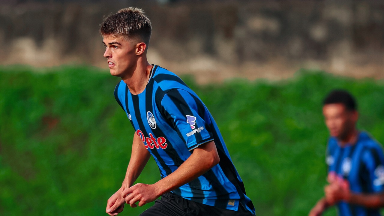 Charles De Ketelaere Bertekad Kembali Menghantui AC Milan