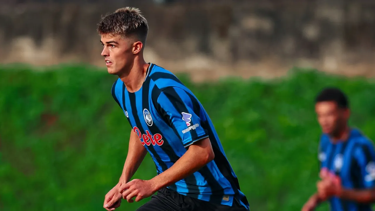 Charles De Ketelaere Bertekad Kembali Menghantui AC Milan