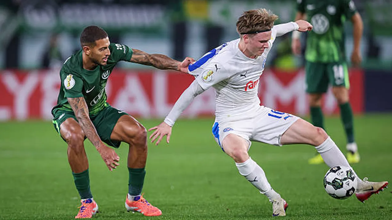 Hasil Pertandingan DFB Pokal: Wolfsburg 0-1 Holstein Kiel