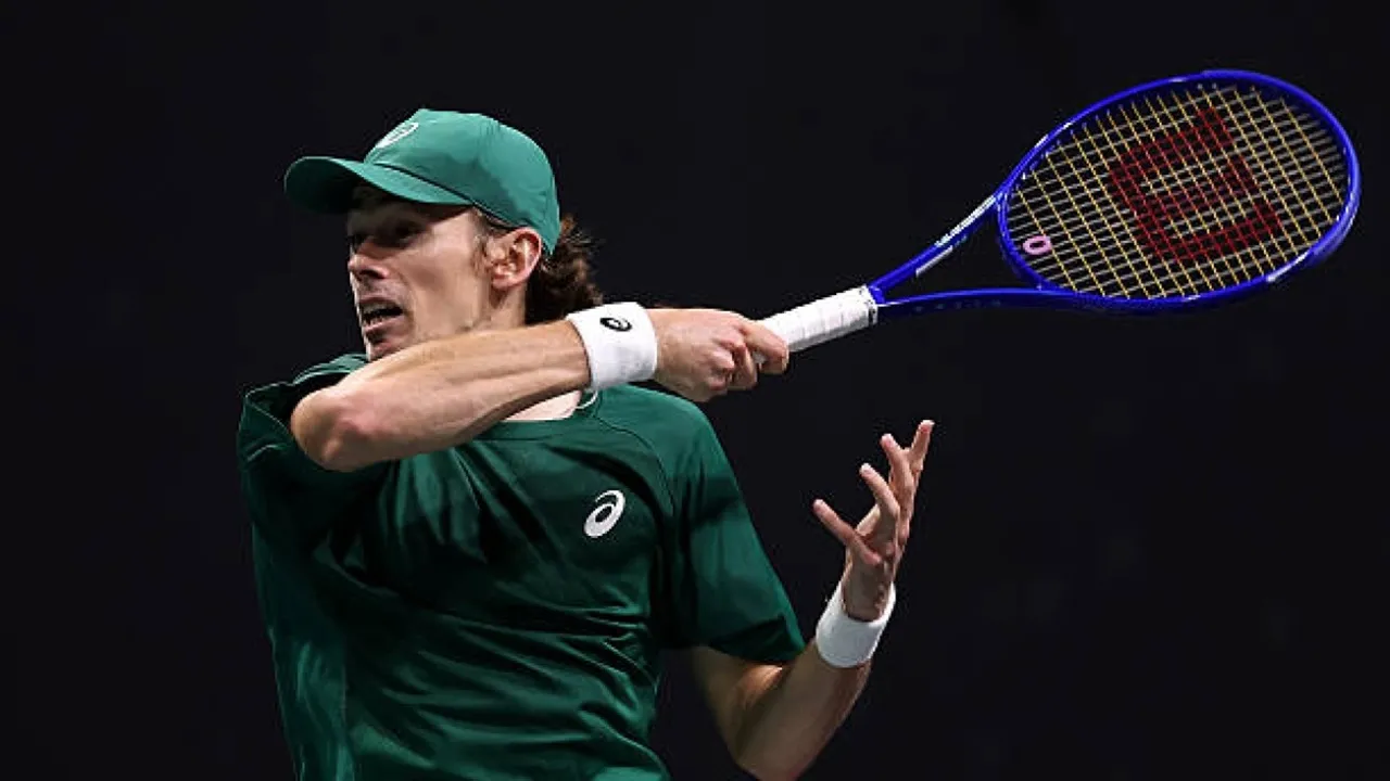 Alex De Minaur Cegah Gabriel Diallo Sebabkan Kekalahan Mengejutkan Di Paris