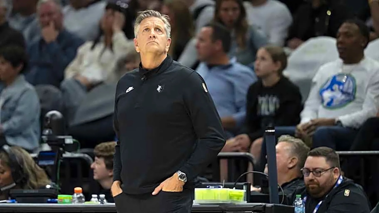 Chris Finch Siap Disalahkan Saat Dikalahkan Lakers