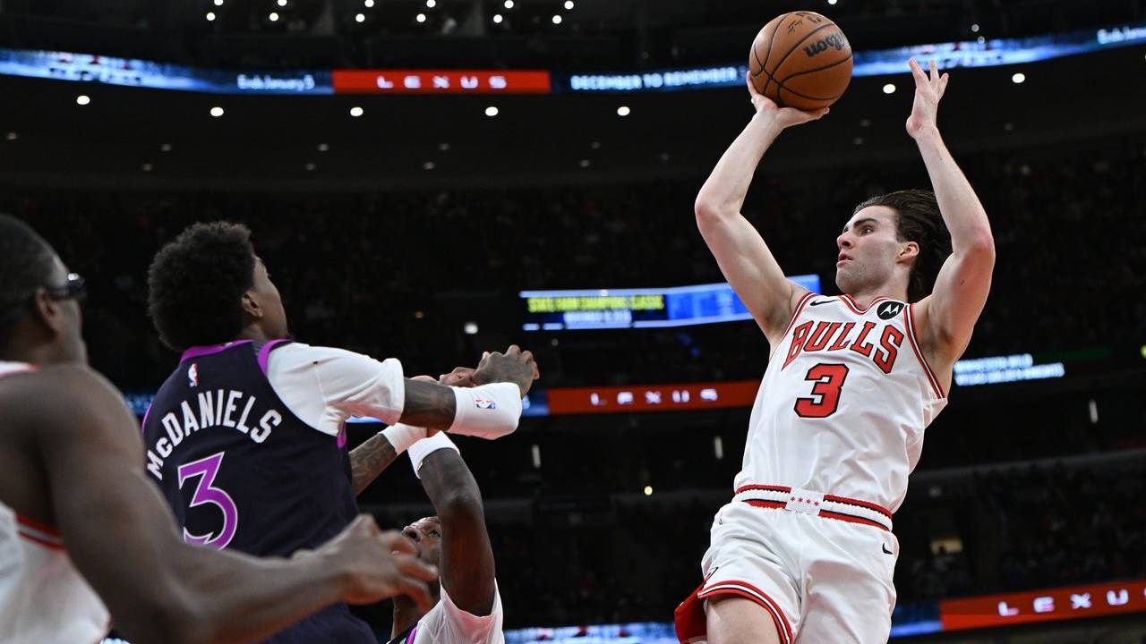 Malam Kelam Bagi Chicago Bulls, Coby White dan Josh Giddey Alami Cedera