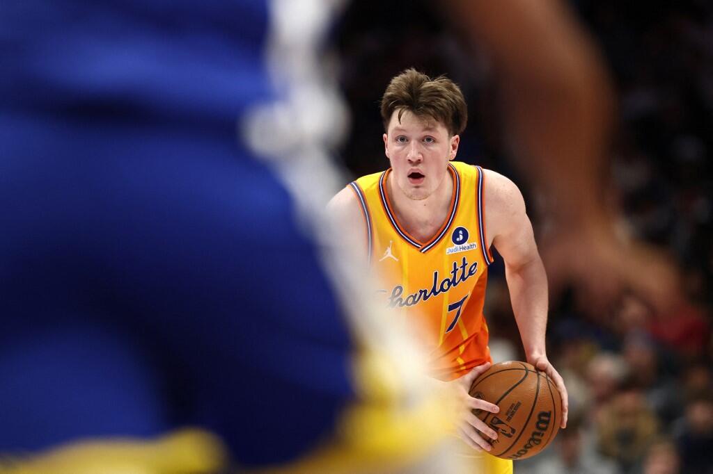 Kon Knueppel Dipuji Stephen Curry Usai Duel Hornets vs Warriors