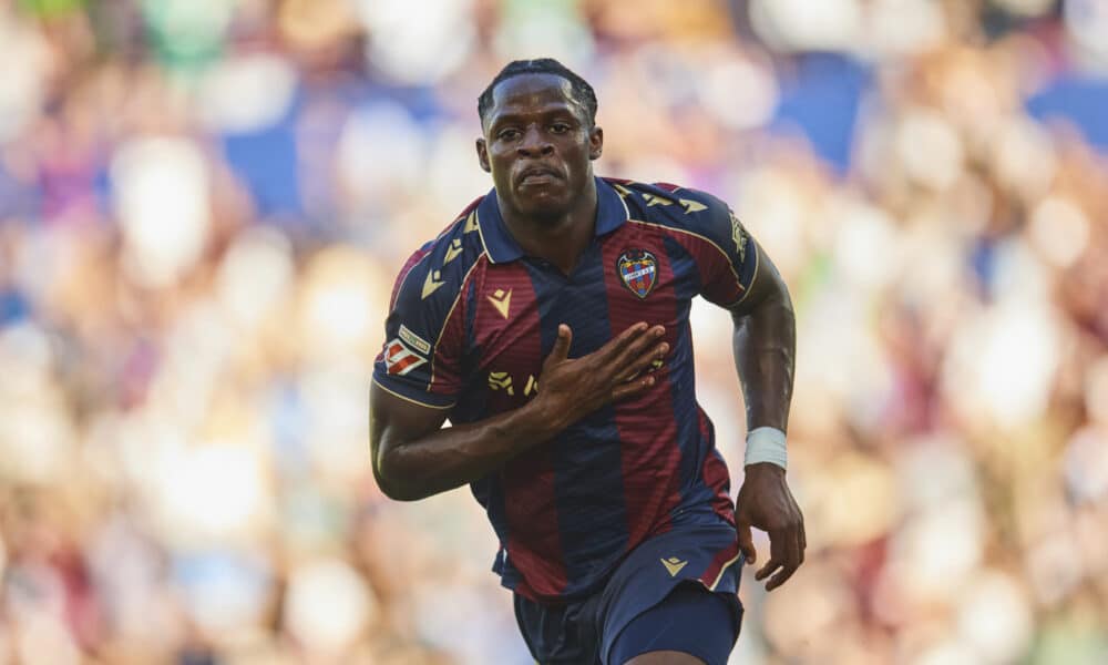 Tottenham Incar Penyerang Levante, Etta Eyong