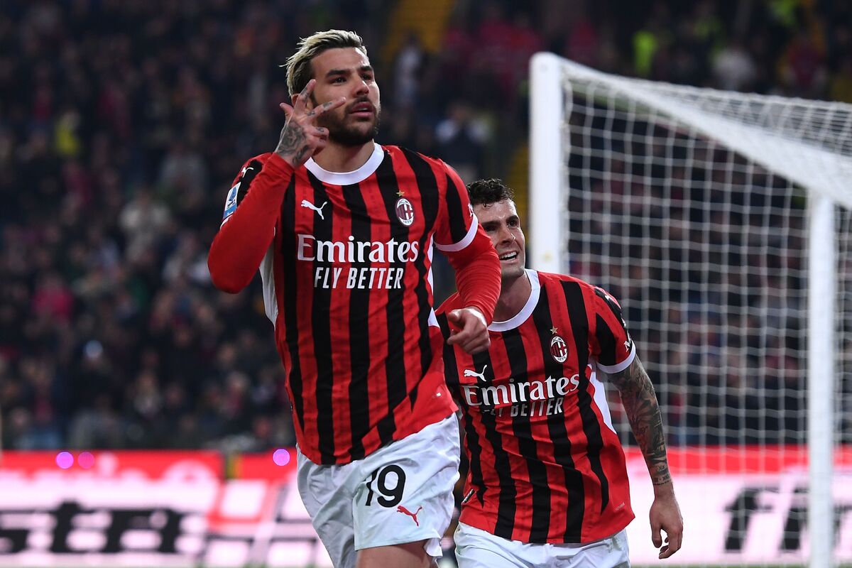 Juventus Bahas Transfer Theo Hernandez dari Al-Hilal - sumber: (footballitalia)