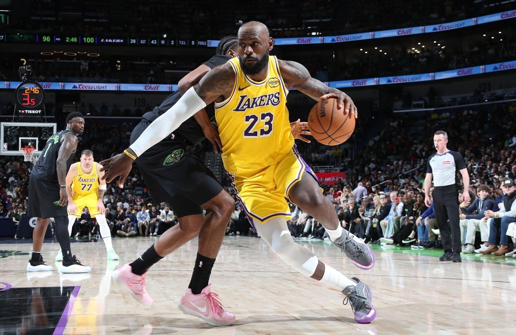 LeBron dan Luka Bersinar, Lakers Tundukkan Pelicans 111-103