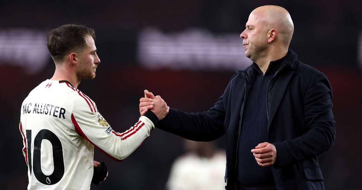 Liverpool dan Arsenal Imbang, Nyanyian Fans Liverpool Menggema