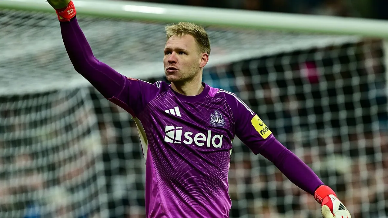 Kiper Newcastle United, Aaron Ramsdale. (Foto: Serena Taylor/Getty Images)