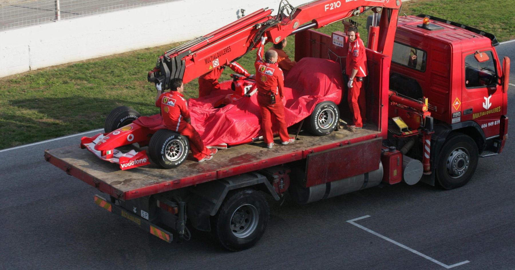 Ferrari Uji Coba Mobil Lama dengan Mesin Baru di Jerez