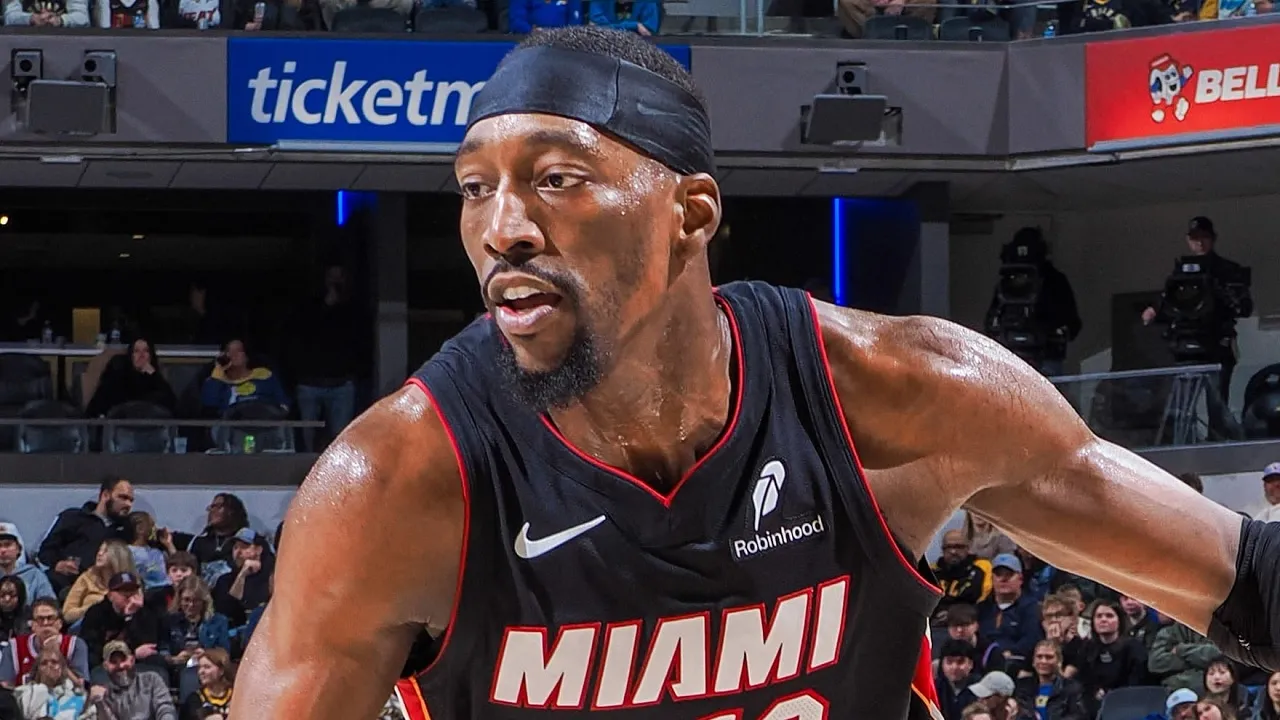 Bam Adebayo akui Heat masih butuh proses untuk berbenah. (Gambar: NBA)