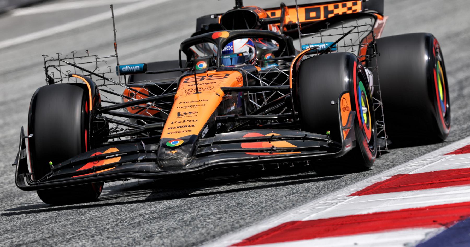 Mantan Pembalap McLaren Kenang Debut F1 yang Tak Terlupakan