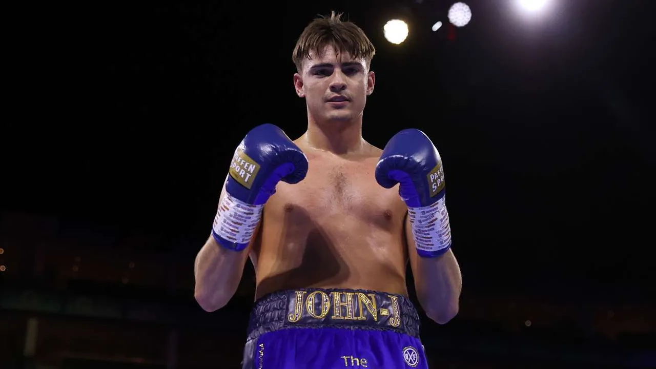 John Hedges sendiri menegaskan bahwa ia hanya akan mempertimbangkan pertarungan tersebut jika nilai finansialnya sepadan. (Foto: Fight TV)