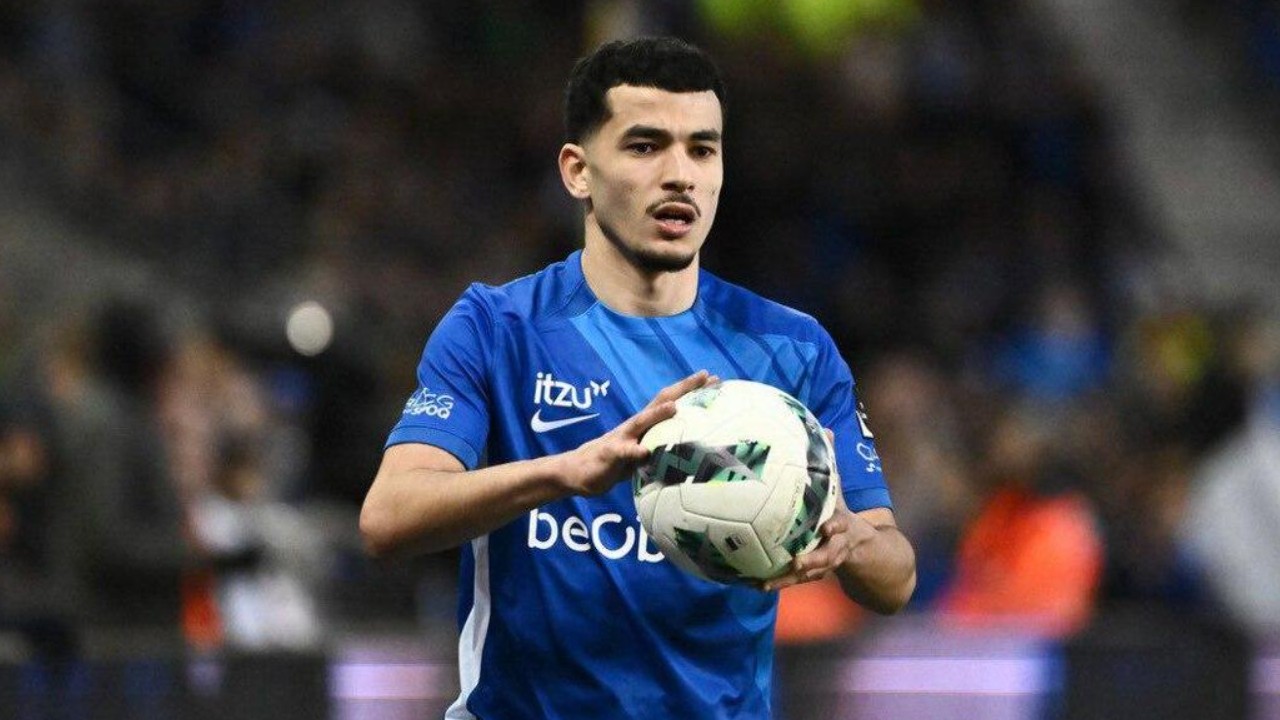 VfB Stuttgart Mulai Pantau Bek Sayap KRC Genk, Zakaria El Ouahdi