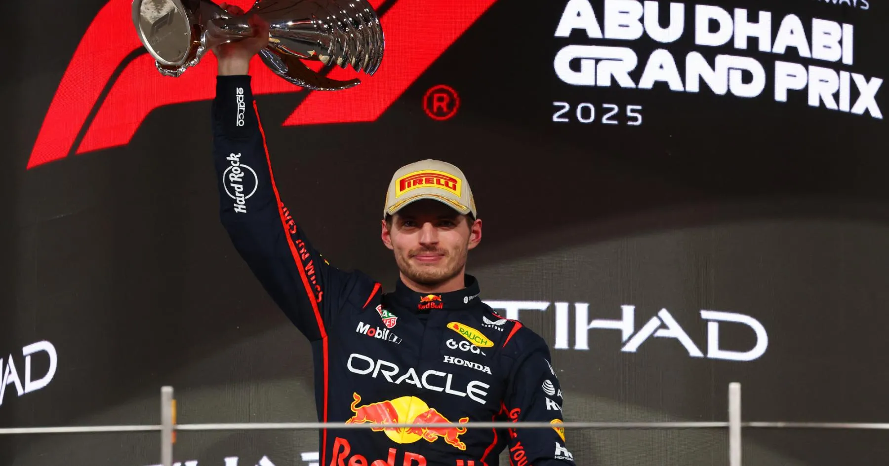 Ford Tanggapi Tekanan Masa Depan Max Verstappen - sumber: (racingnews365)