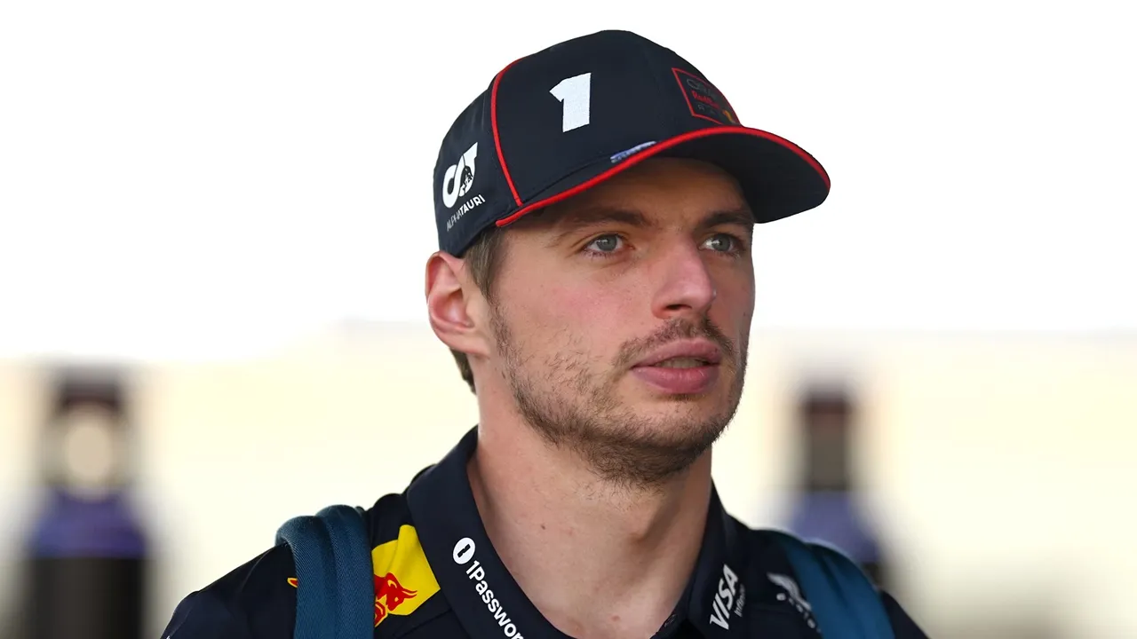 Max Verstappen Klaim Piastri Telah Menjual Jiwanya untuk McLaren