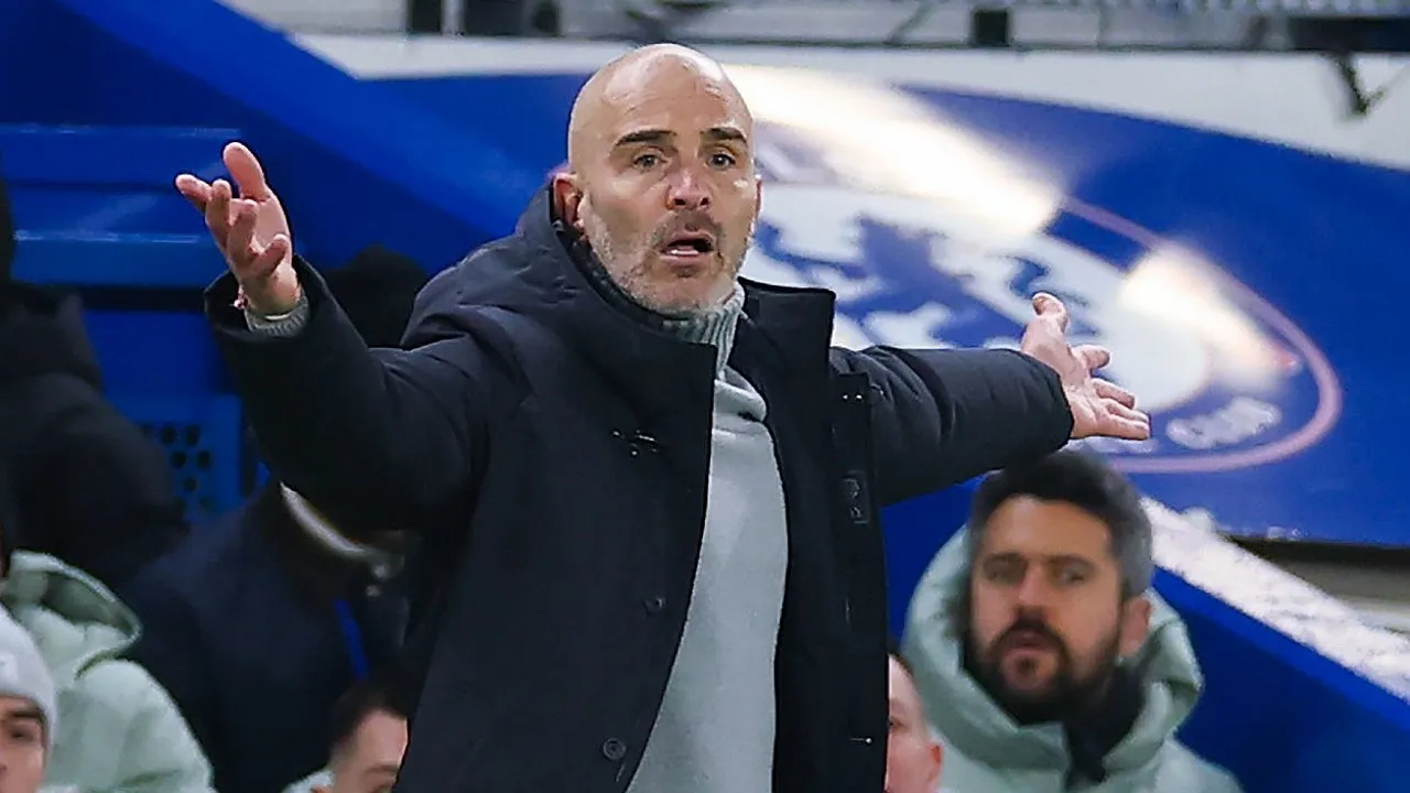 Sol Campbell mengomentari kepergian Enzo Maresca dari Chelsea. (Foto: Warren Little/Getty Images)